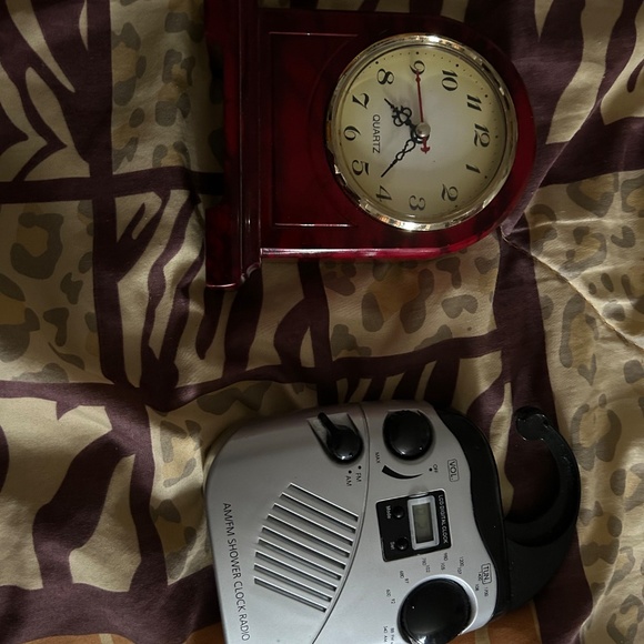 Clothing, shoes, and jewelry - Picture 11 of 16